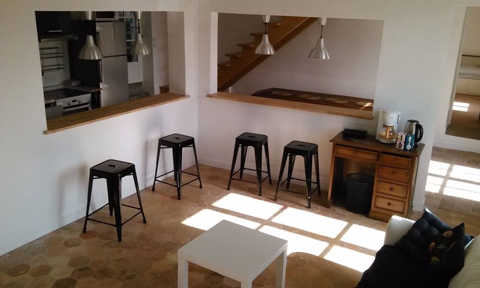 Oncy-sur-Ecole Cottage | Guest Rated Gîte "le petit role" with Family-Friendly Amenities