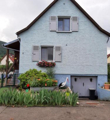 Kaysersberg-Vignoble Apartment | Pet-Friendly Retreat at Gîte les chiwawas d'Alsace