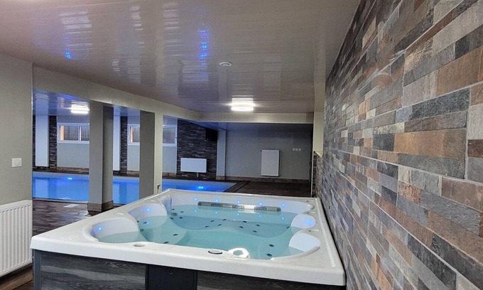 Sauchay House | Experience Gîte "Les Deux Eaux" with Spa and Indoor Pool