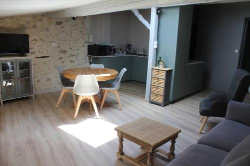 Nyons Apartment | Child-Friendly Gîte Lou Granié with Great Guest Reviews