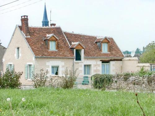 Montresor House | Gîte lumineux à Montrésor avec jardin privatif et équipements complets, proche du Zooparc de Beauval - FR-1-381-72