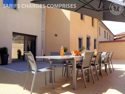 Montchal House | Family-Friendly Retreat at Les Tisseurs - Book Your Stay!