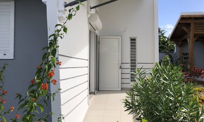 Saint-Louis House | Discover Gîte Man Hik: Family-Friendly Retreat with Pool