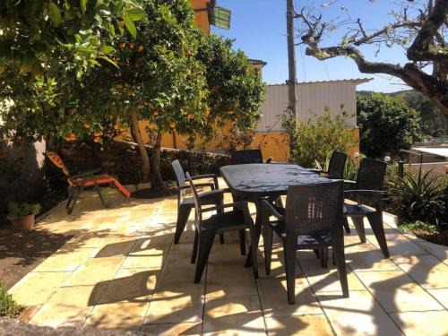 Tomar Apartment | Discover Gîte Manubelle: Pet-Friendly Family Retreat
