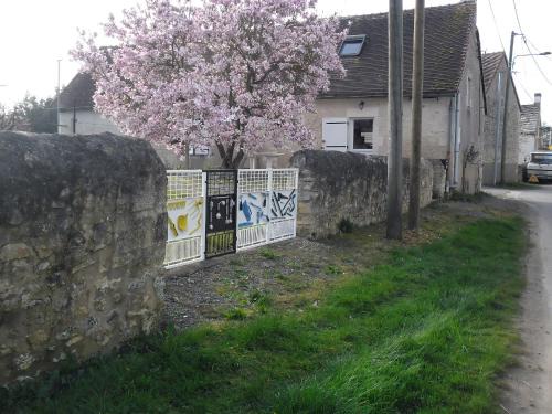 Saint-Hilaire-sur-Benaize House | Peaceful Gîte with Private Courtyard near Brenne Natural Park