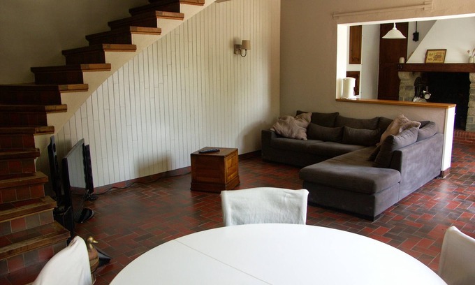 Rasteau Cottage | Ideal Gîte for Families: Pool, Kitchen & Perfect Rating