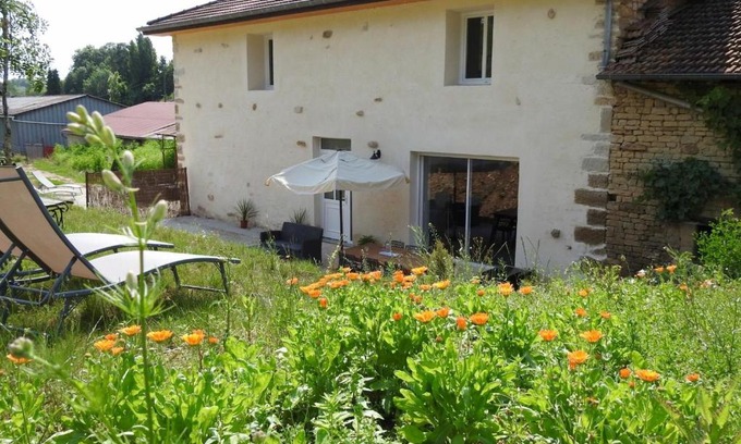 Dommartin-le-Franc House | Charming 3-Bedroom Gîte with Terrace near Museums and Lakes