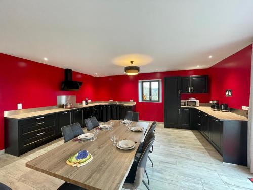 Cistrieres House | Inviting Gîte with Spa and Scenic Views Near Attractions