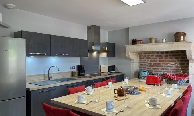 Pierrefitte-sur-Loire House | Scenic Gîte with Countryside Views Near Château & Park