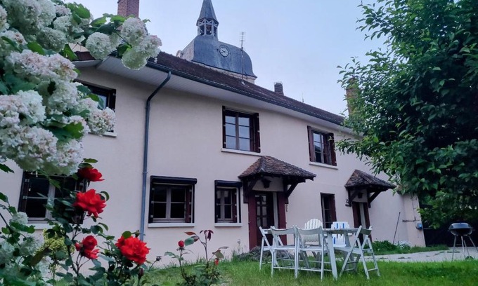 Dienville House | Inviting Gîte Rétro at Domaine Le Colombier with Ocean Views