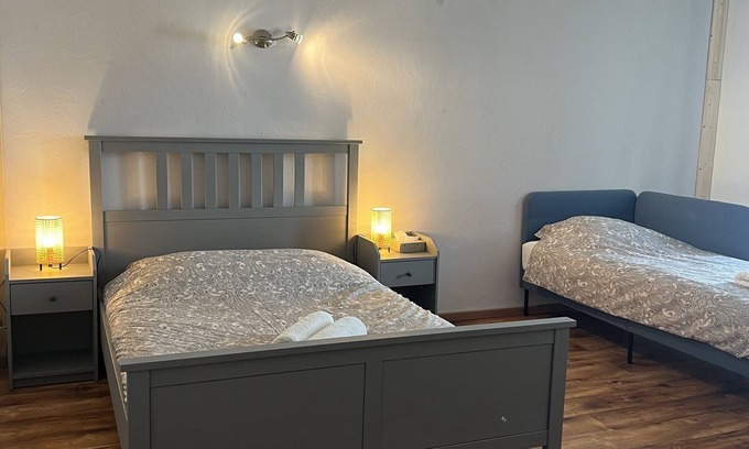 Le Chatelard Apartment | Gîte Rossanaz: Family-Friendly Retreat with Breakfast