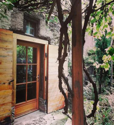 Sainte-Croix-en-Jarez Apartment | Charming Gîte Sainte Croix en Jarez - Guest Rated 9.3/10