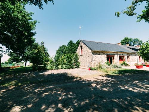 Sion-les-Mines House | Tranquil Gîte with Large Garden Near Châteaubriant