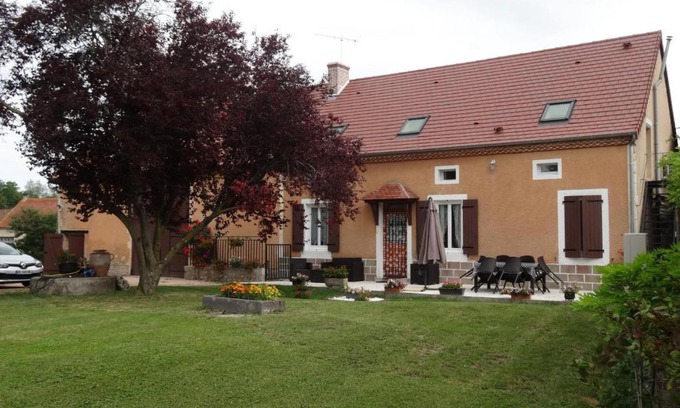 Taxat-Senat House | Family-Friendly Gîte Taxat-Senat with Pet Accommodations