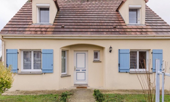 Villenauxe-la-Grande House | Family-Friendly Gîte in Villenauxe-la-Grande for 8 Guests