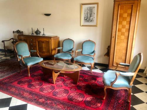 Damville Apartment | Guest Favorite: Gîtes de Damville with 8.7/10 Rating