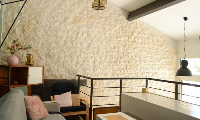 Soubise Cottage | Gîtes de St Hilaire - JASMIN: Guest Rated 10/10 with Ocean View