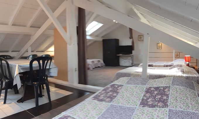 Domsure House | Relaxing Retreat at Gîtes Domaine de la Rochère