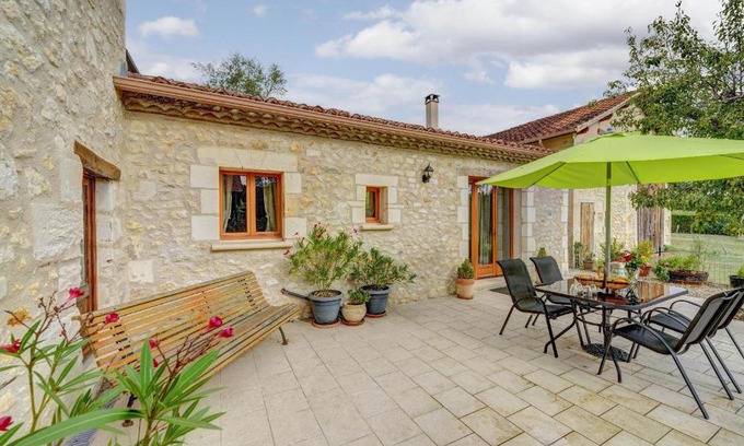 Maurens House | Child-Friendly Retreat at Le Clos du Verger - Rated 8.7/10