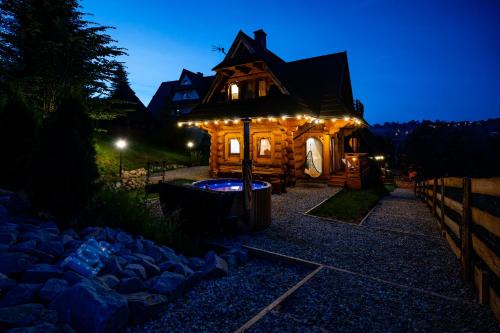 Zakopane Ski Chalet | Delightful Góralska Chatka z Balią 2 in Zakopane - Guest Rated 9.8