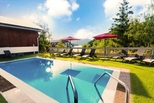 Heringhausen Hotel | Oceanside Getaway at Göbel's Seehotel Diemelsee, 4-Star Retreat