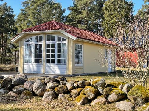 Broddetorp House | Gökboet: Pet-Friendly Haven with Outstanding 8.9/10 Rating