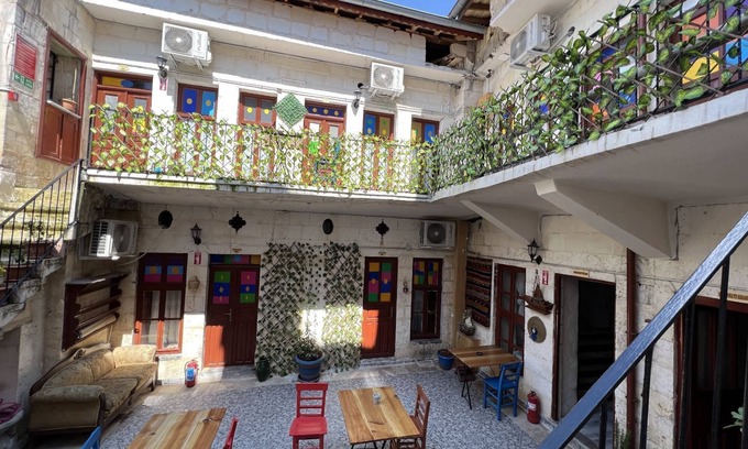 Sahinbey Bed & Breakfast | Gökhan Bey Konağı: Guest Approved with Breakfast & Kitchen