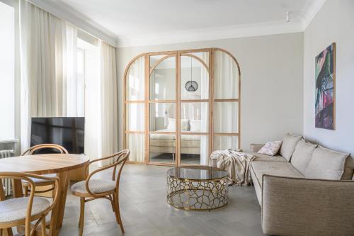 Kuressaare Apartment | Güldenstubbe Residences: Pet-Friendly Retreat with 9.5 Rating