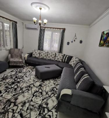 Gumuldur Apartment | Family-Friendly Stay Just 40m from Gümüldür Beach