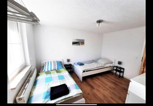 Sondelfingen Apartment | Convenient Worker Apartment in Reutlingen with Kitchen