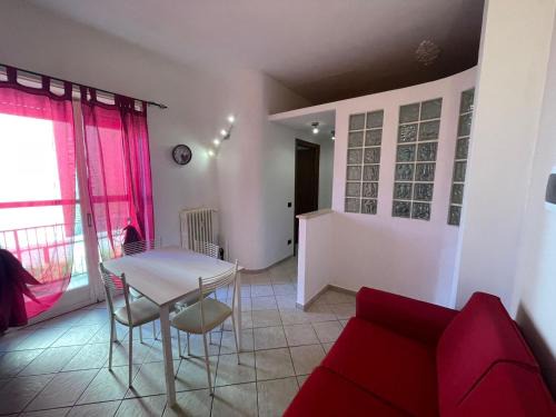 Santhia Apartment | G&G Giusy e Gabry: Family-Friendly Stay with Breakfast
