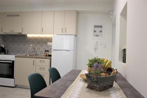 Kalamata Apartment | Experience G&K House Garden: 9.9/10 Rated, Family-Friendly Stay