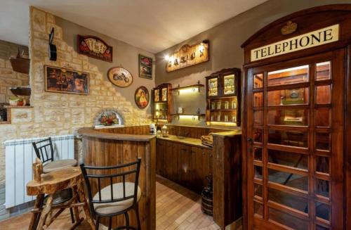 San Pancrazio Salentino House | Experience G&S Rustic House: A 4-Star Family Retreat