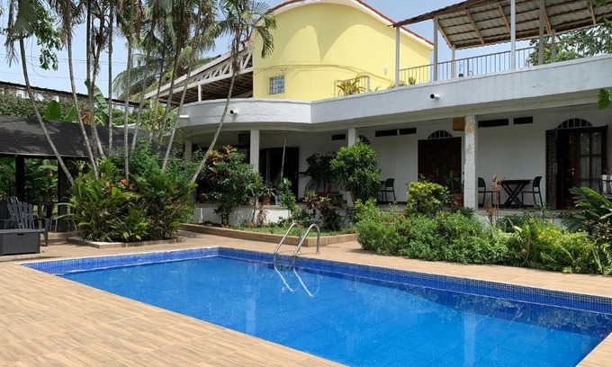 Deux Plateaux House | Explore Gaïa's Garden B&B in Abidjan with Pool & Breakfast