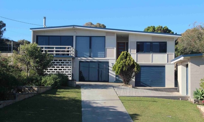 Guilderton House | Gabbadah Beach House: Top-Rated Family Retreat by the Sea