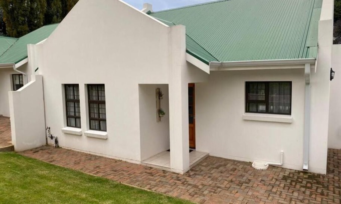 Clarens Apartment | Family-Friendly Gable Cottages No.4 in Scenic Clarens