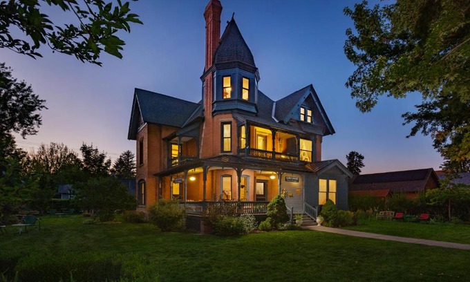 Historic Downtown Durango Bed & Breakfast | Elevated Comfort at Gable House Bed and Breakfast Inn