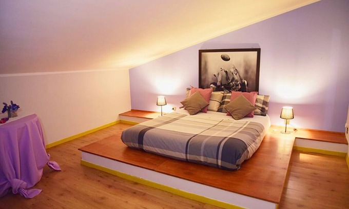 Corso dei Mille - Sant'Erasmo Apartment | Discover Gabriella's Attic: Spa and Family-Friendly Comfort