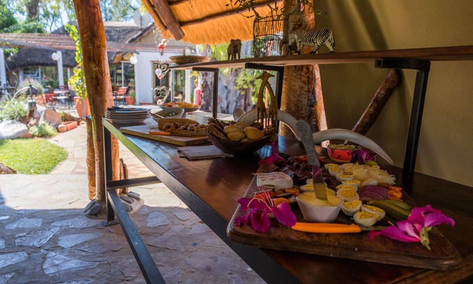 Otavi Cabin | Discover Gabus Game Ranch: Family-Friendly Retreat with Pool