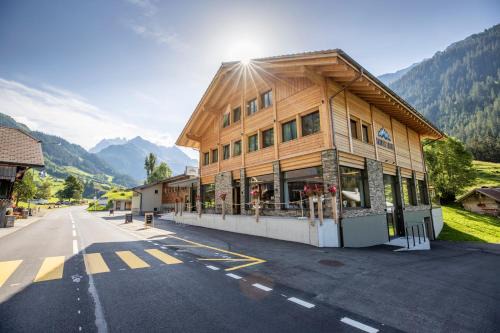 Gadmen Hotel | Gadmer Lodge - Your Home in the Mountains, Pet Friendly Stay
