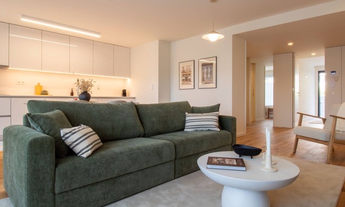Oliveira do Douro Apartment | Gaia Elegant Apartment w/Patio by LovelyStay