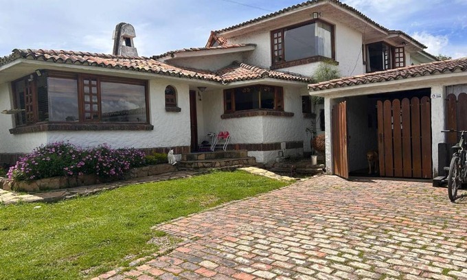 Chia House | Guest Rated 9.3 - Experience GAIA Volviendo a casa