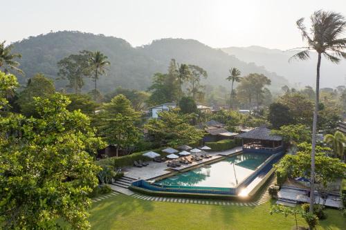 Ko Chang Resort | Relaxing GajaPuri Resort Koh Chang with Pool & Private Beach