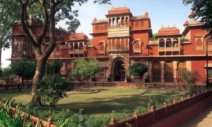Gajner Hotel | Discover Gajner Palace: Family-Friendly with Top Amenities