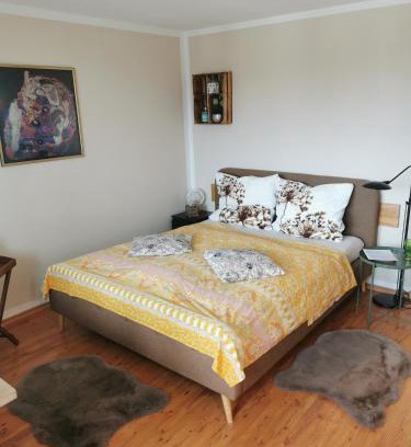Konstanz Apartment | Oceanfront Gala Ferienwohnung in Konstanz - Family-Friendly Stay