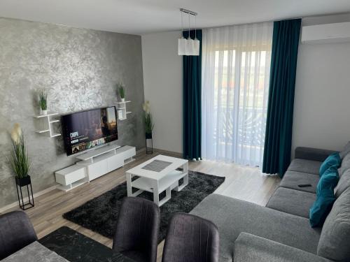 Cordau Apartment | Top-Rated Gala Residence Baile Felix: Family-Friendly Stay