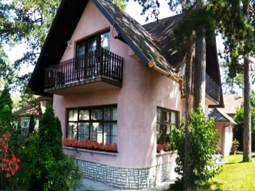 Siofok Villa | Pet-Friendly Galamb Villa with Ocean Views & Family Amenities