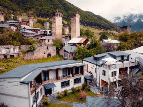 Bagvdanari House | Galash-R: Guest Rated 10/10 with Hot Tub & Pet-Friendly Options