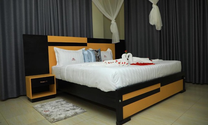 Kampala Hotel | Budget-Friendly Galaxy Motel Kampala with Breakfast & Kitchen