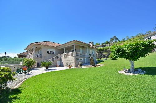 Quintans House | Idyllic A Casa de Otilia: Oceanfront Retreat with Pool
